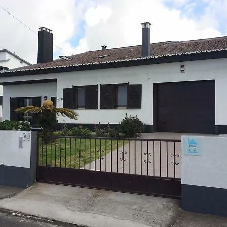 A House In Azores Frühstückspension Ponta Delgada